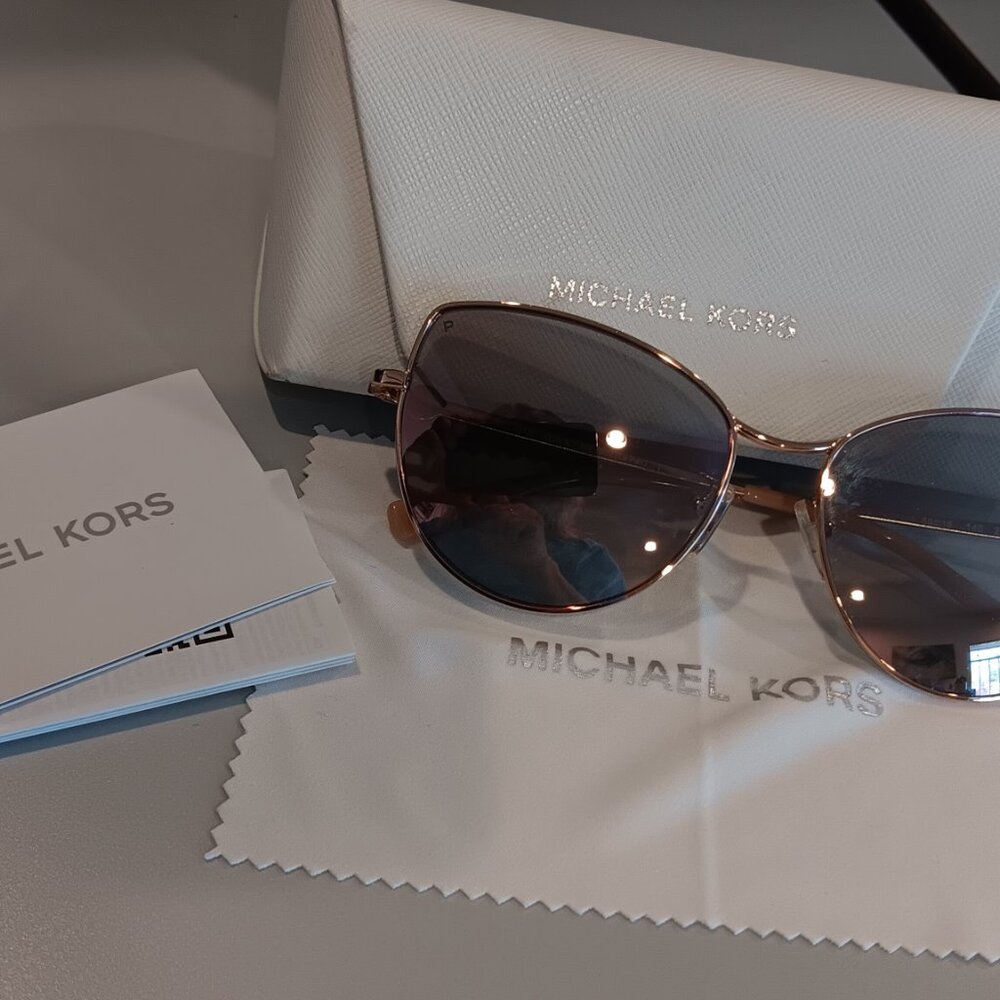 Michael Kors MK1062 La Paz Women's Polarized Sunglasses Rose Gold - Picture 3 of 7